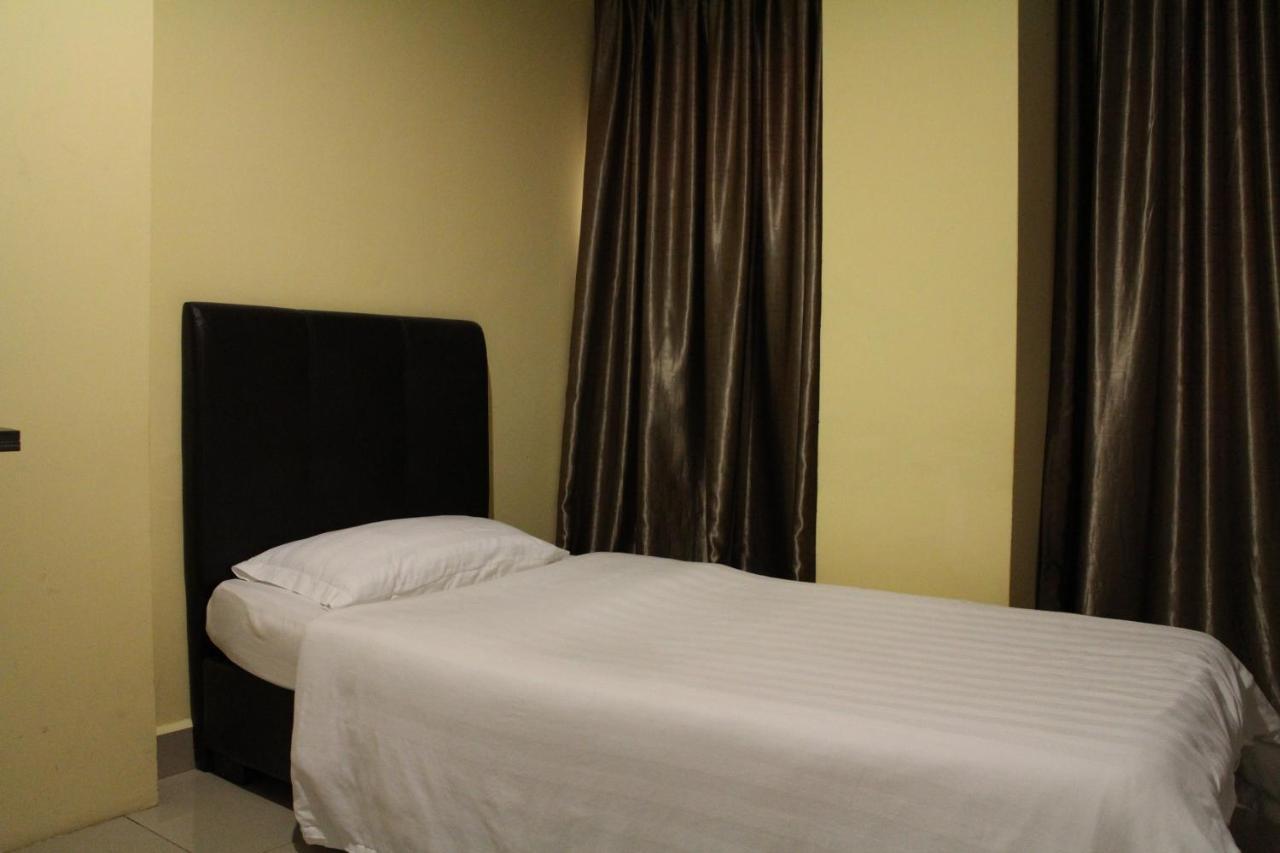 De Jaya Hotel 八打灵再也 外观 照片